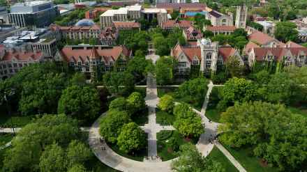 Aerial view of the University of Chicago campus 
